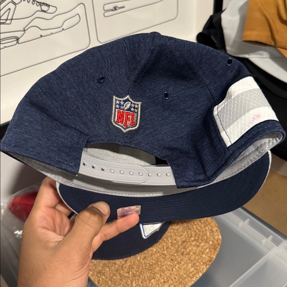 Dallas Cowboys HOME ONFIELD STADIUM Navy-Grey Snapback Fitted Hat by New Era - Picture 3 of 7